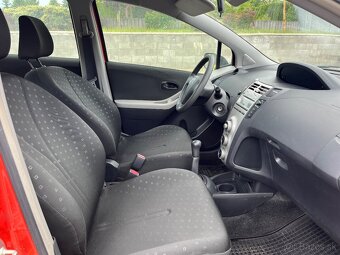 Toyota Yaris 1.3 Benzin - 11