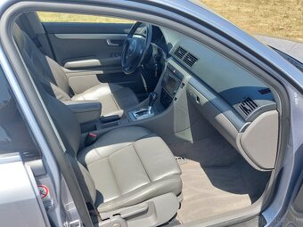 Audi A4  AVANT 2.5 TDI B6 - 11