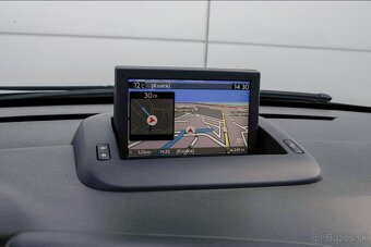 Peugeot 3008 1.6 BlueHDi S&S 120k M6 Style (diesel) - 11