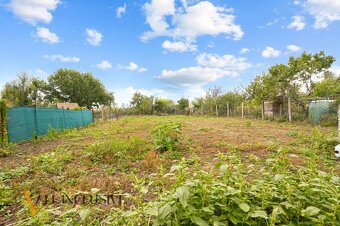 ALL INCLUSIVE | NA PREDAJ 2 RODINNÉ DOMY NA 998 m² POZEMKU,  - 11