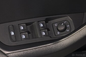 Škoda Karoq 2.0 TDI 110kW Sportline manuál - 11