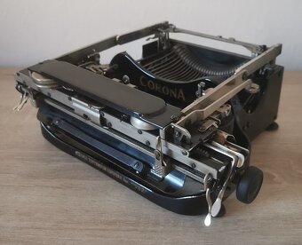 Starožitný písací stroj Corona 3 z roku 1924 - 11