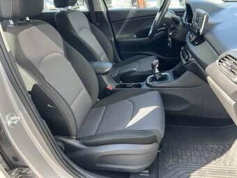 Hyundai i30 Combi 1.5 DPI 80kw benzin - 11