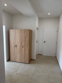Na prenájom zariadený 3-izb.byt, Nitra, centrum - 11