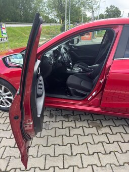 2016 Mazda 3 g120 attraction Red Soul - 11