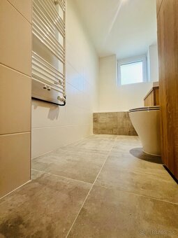 2 izbový novozrekonštruovaný byt s veľkou loggiou, Dlhé Hony - 11