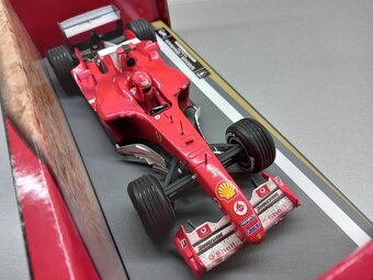 F1 FERRARI F2004 GP BAHRAIN 2004 SCHUMACHER HOTWHEELS 1:18 - 11