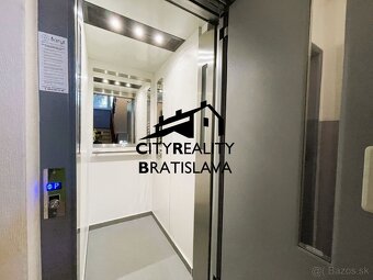 Priestranný byt v super lokalite na prerábku podľa Vašich pr - 11