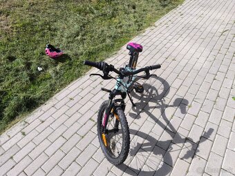 Kellys Lumi 50 dievčenský horský bicykel. Kolesá 20. - 11