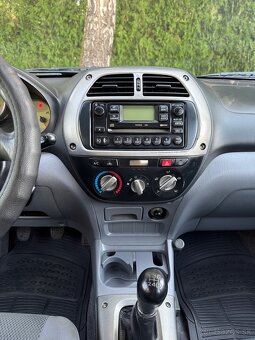 Toyota RAV4 2.0D 4x4 D4D - 11