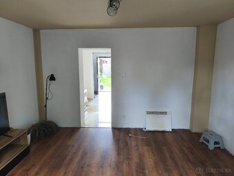 2. Izbový rodinný dom SKLENÉ 558m² - 11