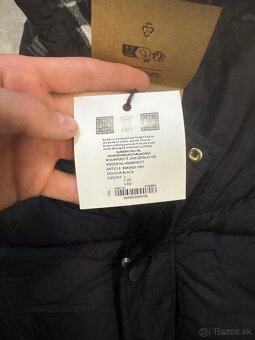 Burberry puffer - 11