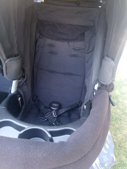 Súrodenecký kočík Britax - 11