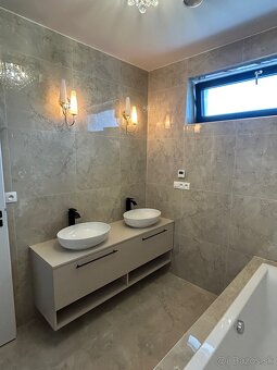 Rodinný dom na predaj Štúrovo - 11