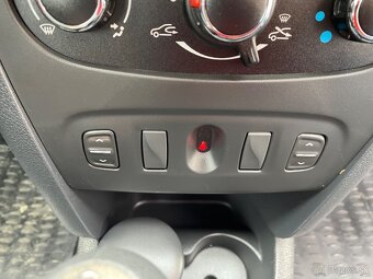 Dacia Sandero 1.2 16V Ambiance - 11