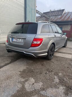 Mercedes C250 4Matic - 11