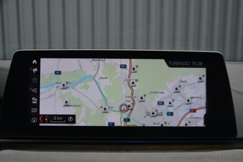 BMW rad 5 3.0 Drive, automat, koža, Top Stav - 11