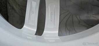5x112,r18,8J,et25,Brock-255-60-18-Michelin-6mm-TOP stav - 11