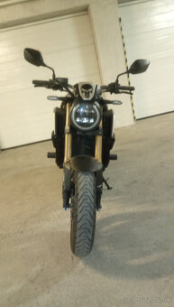 Honda CB650R - 11