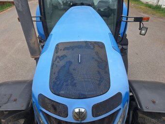 NEW HOLLAND T8010 4X4 - 11