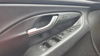 Hyundai i30 CW 1.5 T-GDi mHEV N Line / Zaruka / SK - 11