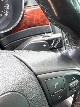 Skoda Superb 2.0 tdi 103 kw DSG6 - 11