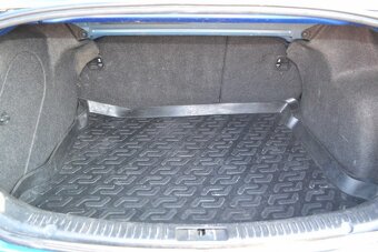 Predám Mazda 3 BK Sedan - 11