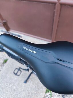 Bicyklel trekingovy - 11