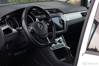 Volkswagen Touran 2.0 TDI Comfortline DSG - 11
