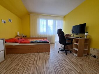 EXKLUZÍVNE na predaj krásny inteligentný 5 izb RD Nitra - 11