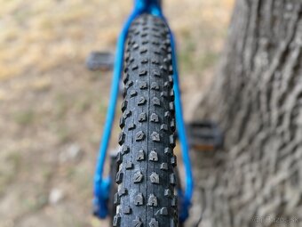 Krásny elektrobicykel TREK Powerfly — TOP stav, len 174km - 11