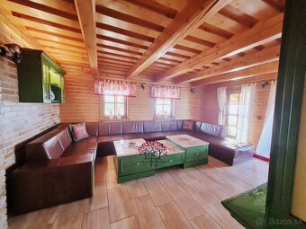 PREDAJ: 5i zrub s veľkorysým pozemkom, garážou, bazénom - 11