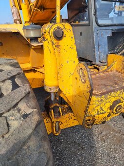 Teleskopický nakladač JCB 525-67 - 11
