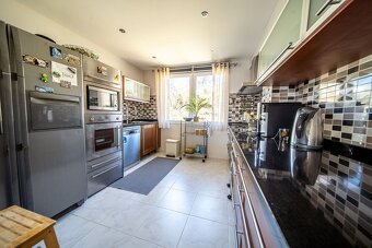 Luxusný Penthouse s Panoramatickým Výhľadom na More – Fuengi - 11