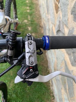 Predám bycikel Trek Remedy R8 - 11