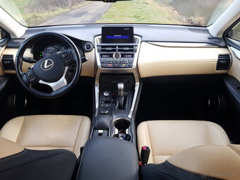 Lexus NX 300 h - 11