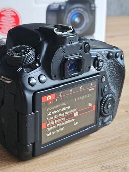 Canon EOS 80D – telo (bez objektívu) - 11