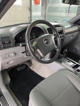 Kia Sorento - 11