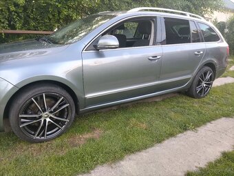 Skoda Superb 2.0 tdi 125kw 4x4 - 11