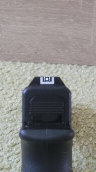 Predám airsoft Glock 17 WE - 11