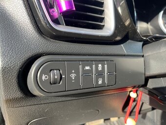 Kia XCeed Platinum 1.6 T-GDI 150 kW AT - 11