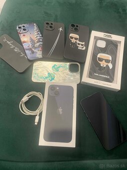 iPhone 13- 128 GB - 11
