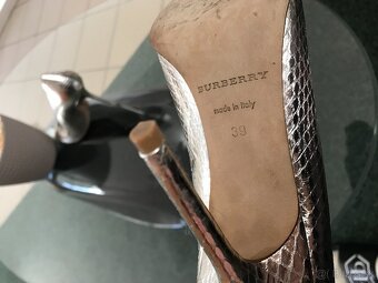 BURBERRY originál metalicke damske lodicky 39 - 11
