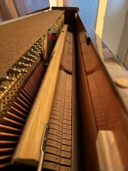 Troj pedálové Pianino (Klavír) Petrof 126 Concertino - 11