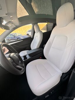 Tesla Model Y Long Range - 11
