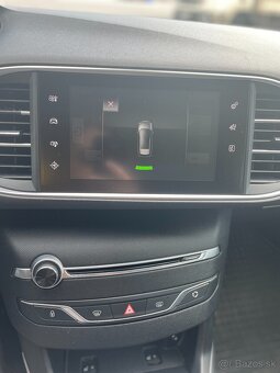 Peugeot 308 1.6 BlueHDi kombi - 11