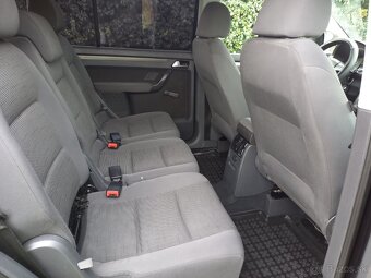 Volkswagen Touran 1.9 TDi,HIGHLINE Facelift - 11