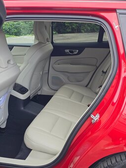 Volvo V60 T6 AWD - 11