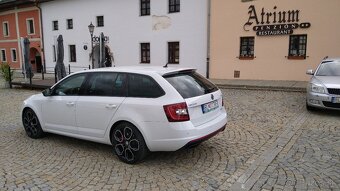 ŠKODA OCTAVIA RS 2.0 TSI 180 kW (245PS) - 11