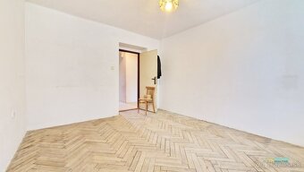 Na predaj dvojizbový byt 62 m2 - Staré sídlisko - Prievidza - 11